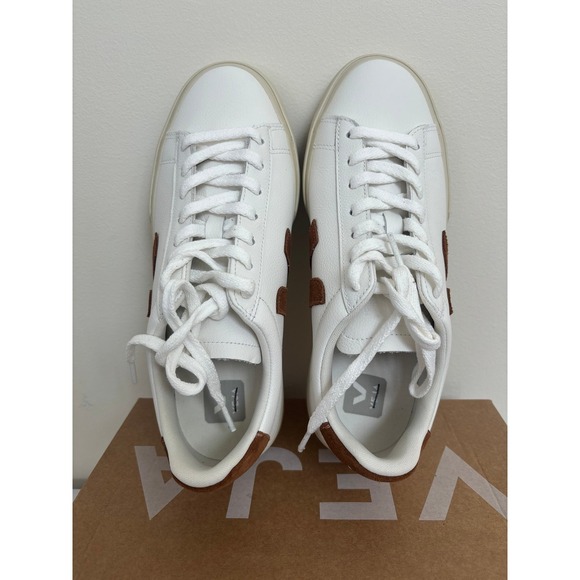 Veja Campo Leather White Cognac Womens Size 10 sneakers new with box - Picture 8 of 11